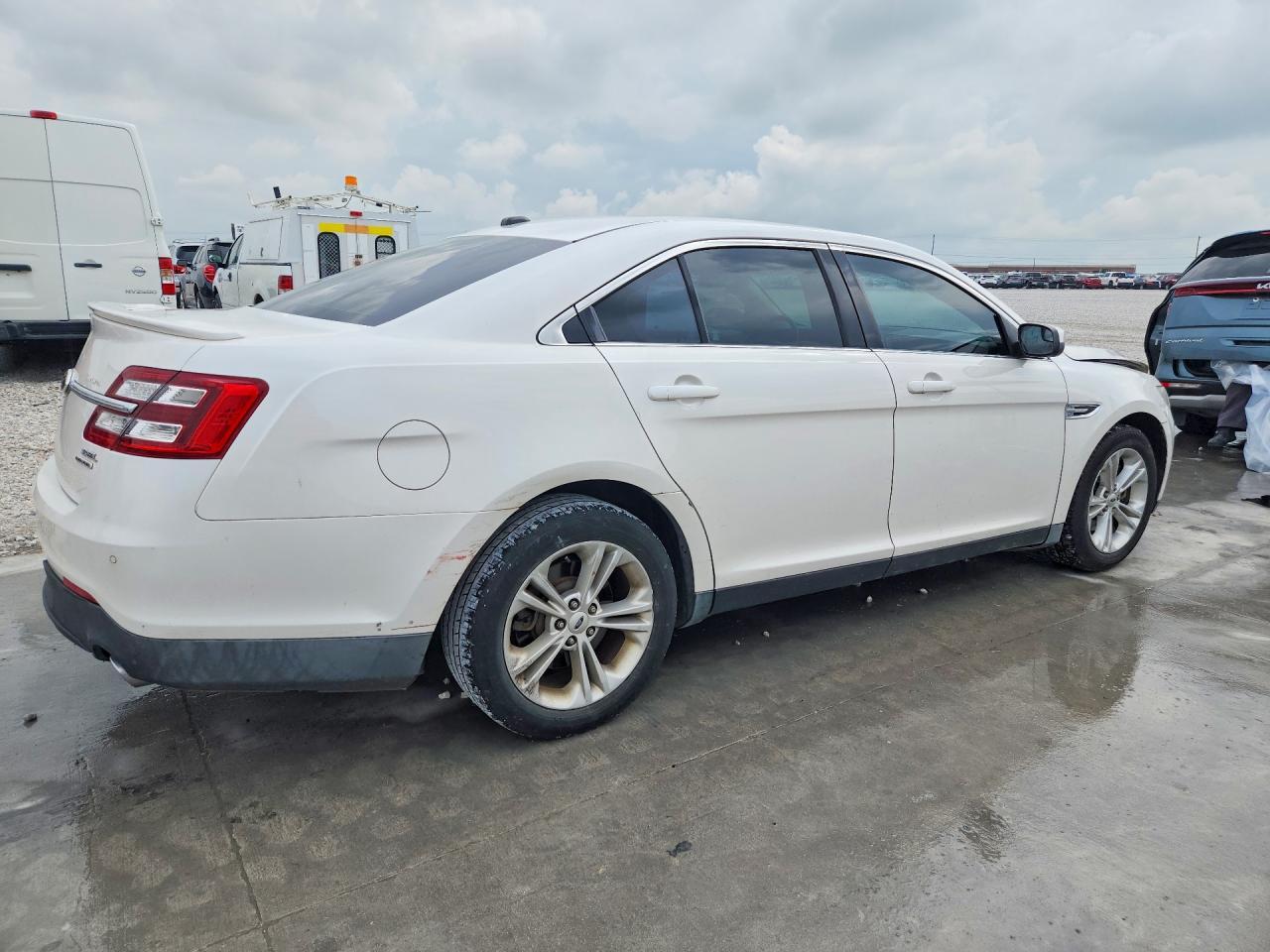 2013 Ford Taurus Sel - Фото 3