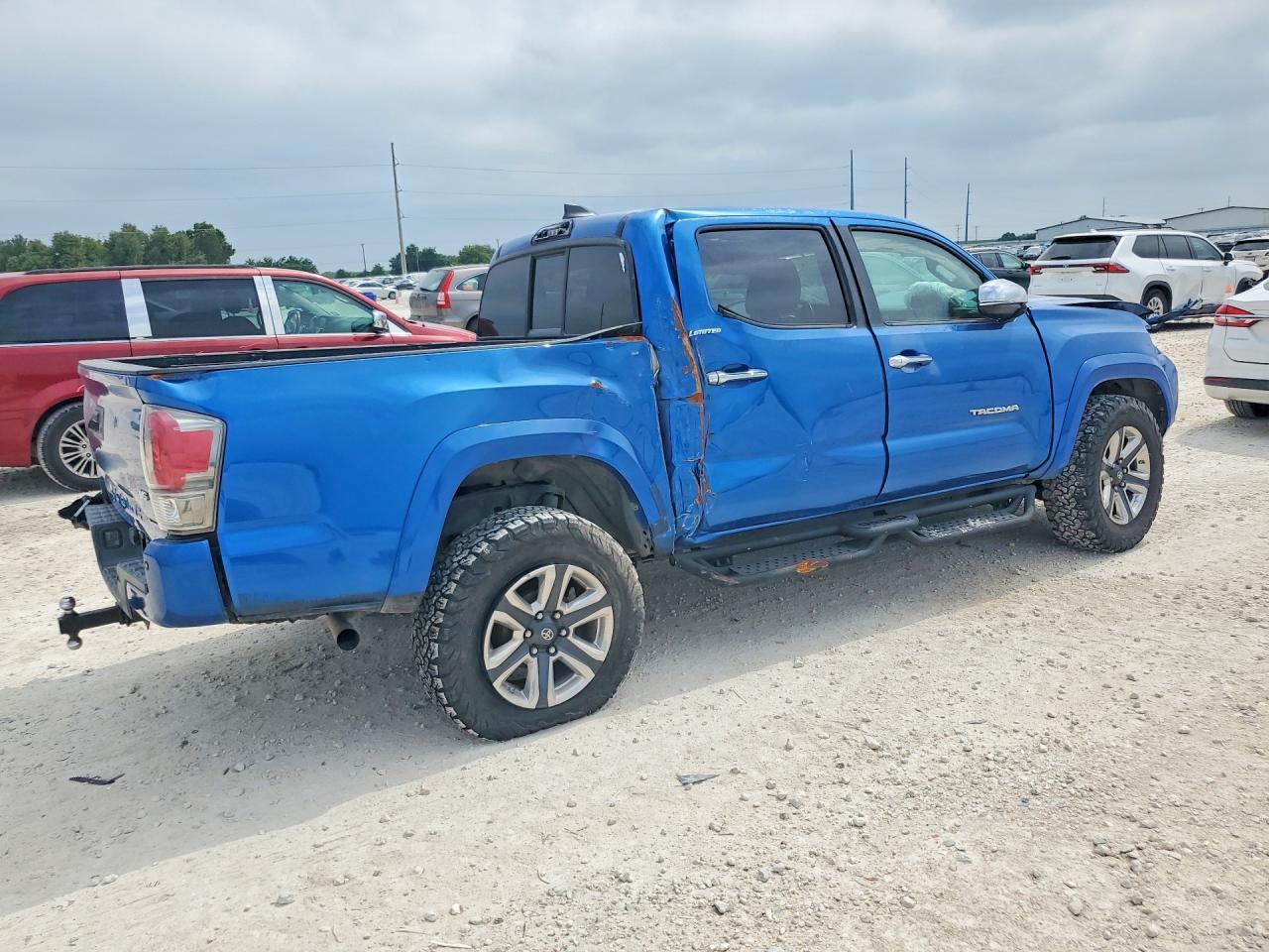 2016 Toyota Tacoma Limited - Image 3