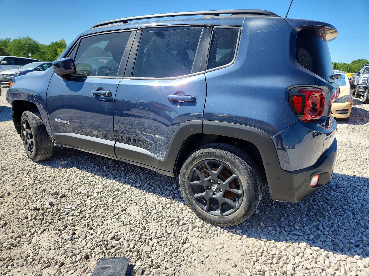 2021 Jeep Renegade Latitude - Image 2