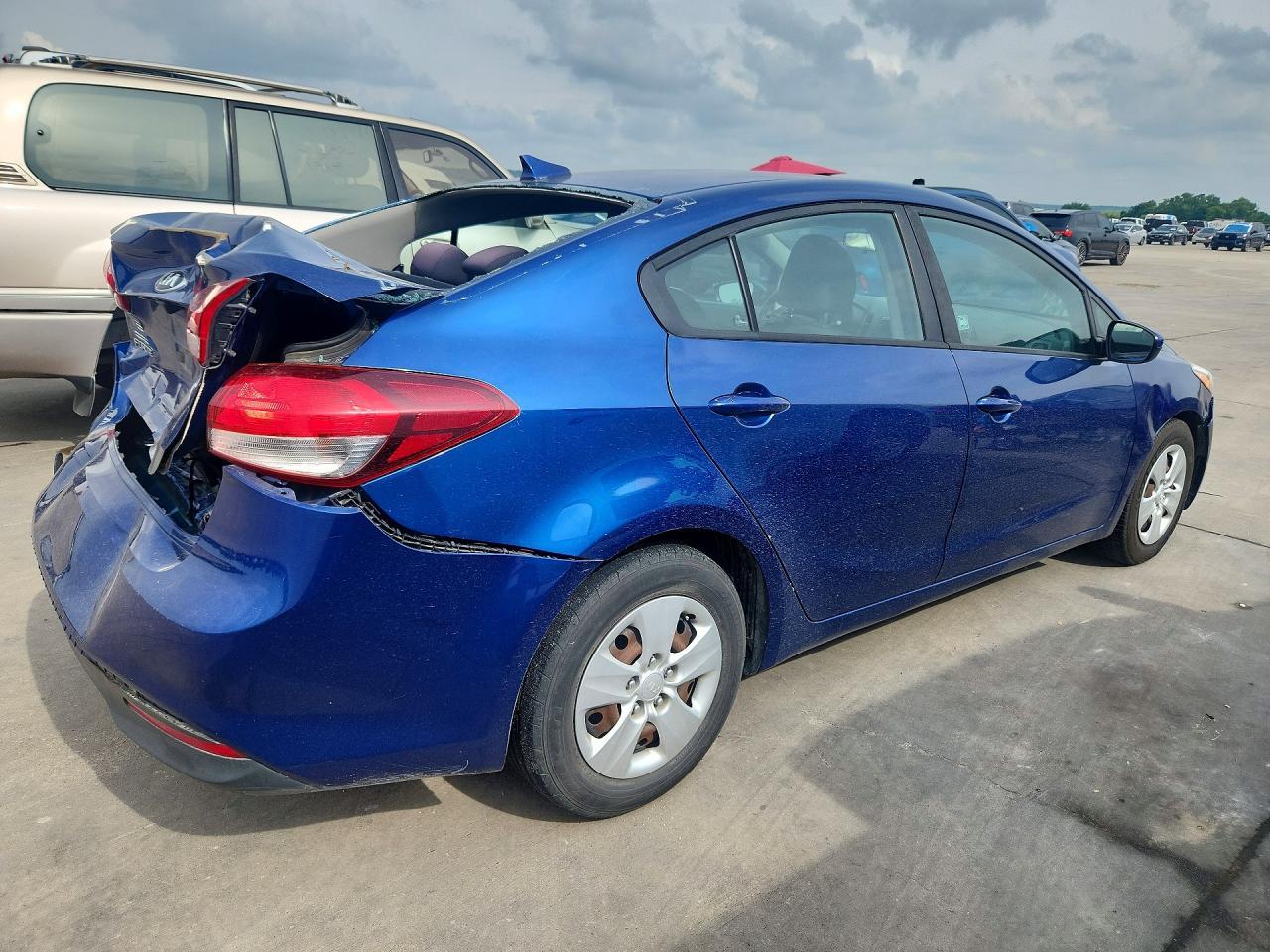 2018 Kia Forte Lx - Image 3