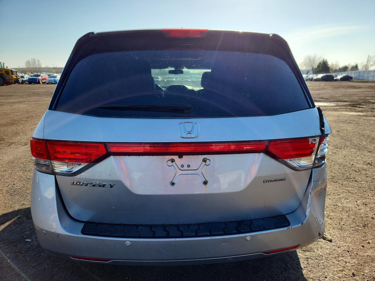 2015 Honda Odyssey Touring - Image 6