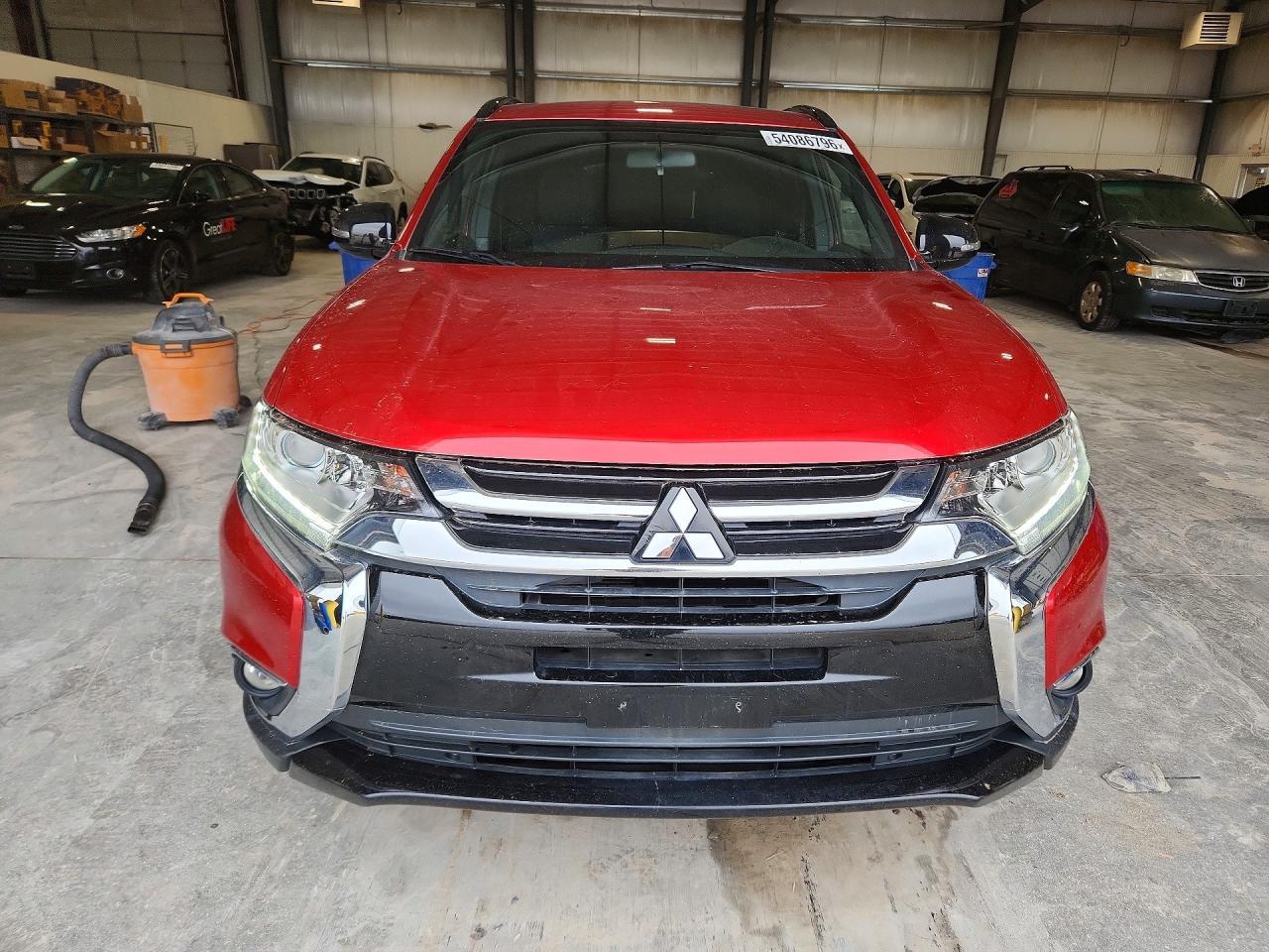 2018 Mitsubishi Outlander Se - Image 5