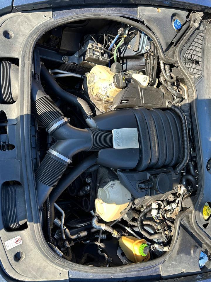 2013 Porsche Panamera 2 - Image 7