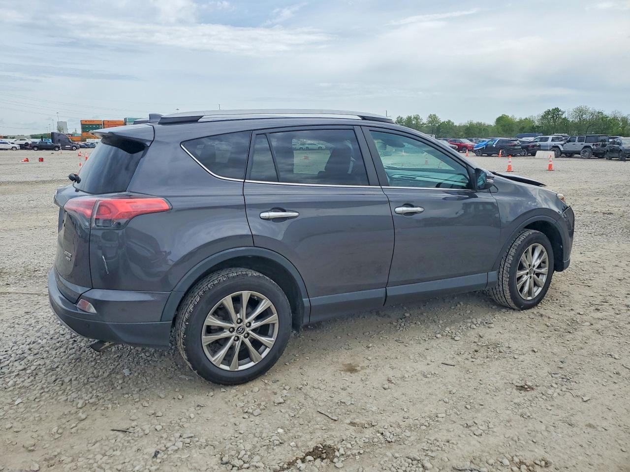 2017 Toyota Rav4 Limited - Фото 3