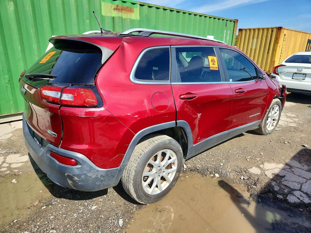 2016 Jeep Cherokee Latitude - Image 3