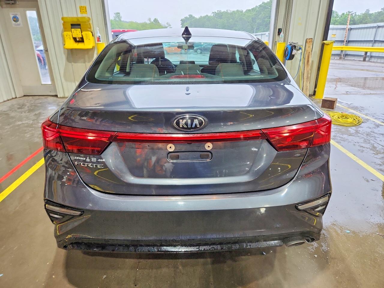 2020 Kia Forte Lxs - Image 6