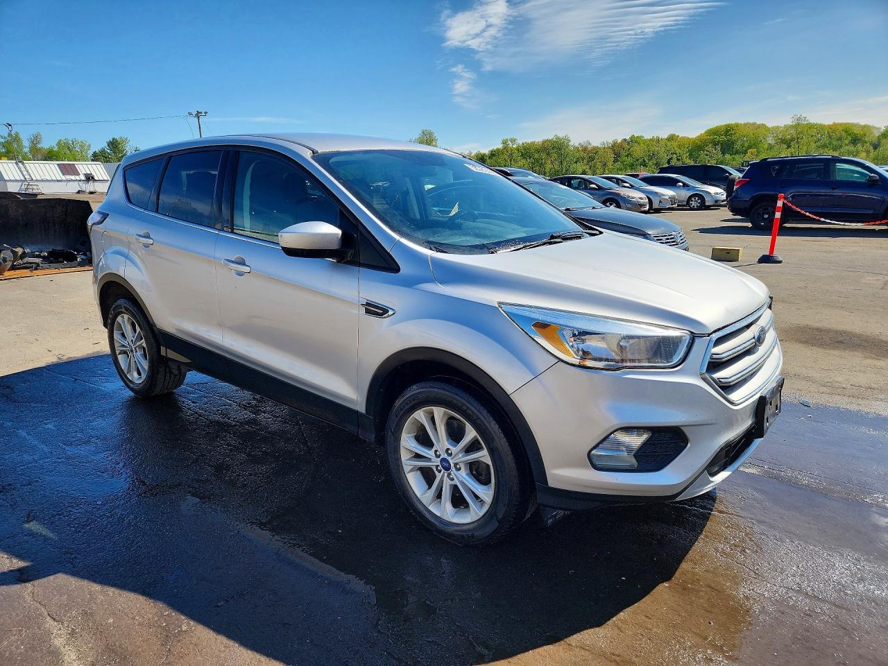 2017 Ford Escape Se - Фото 4