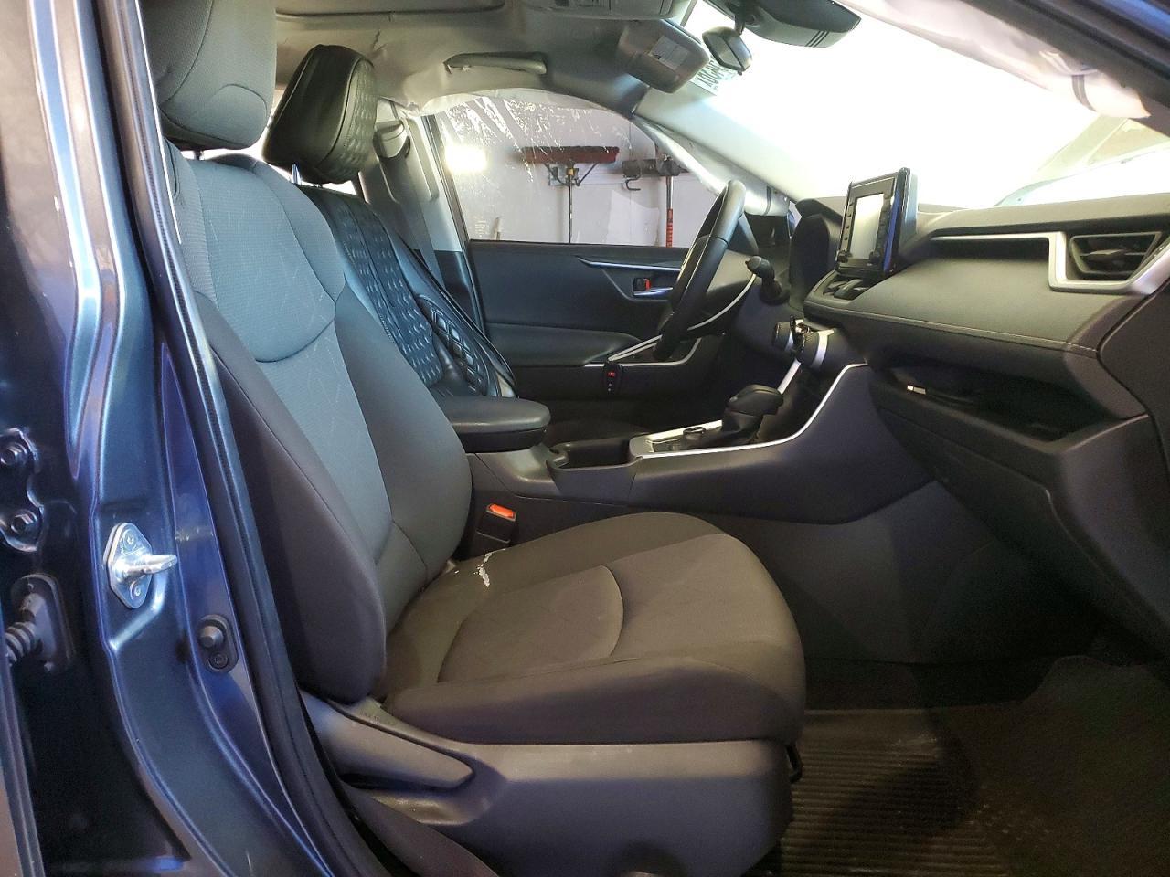 2022 Toyota Rav4 Xle - Image 7