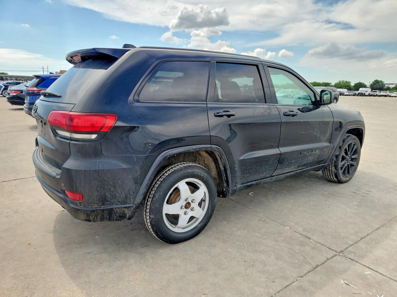 2018 Jeep Grand Cherokee Laredo - Фото 3