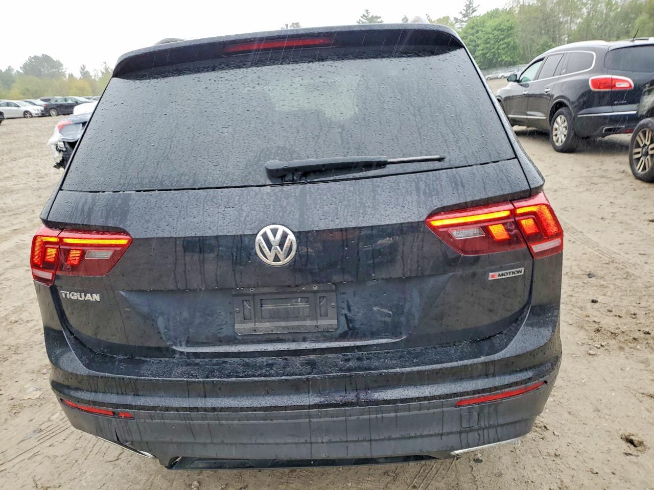 2019 Volkswagen Tiguan S - Image 6