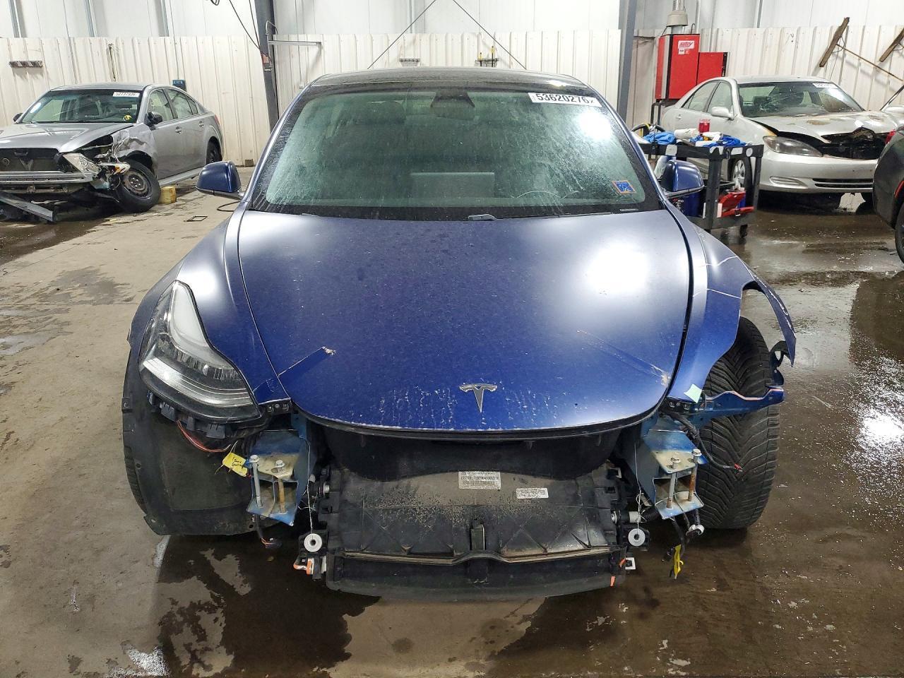 2020 Tesla Model 3 - Фото 5