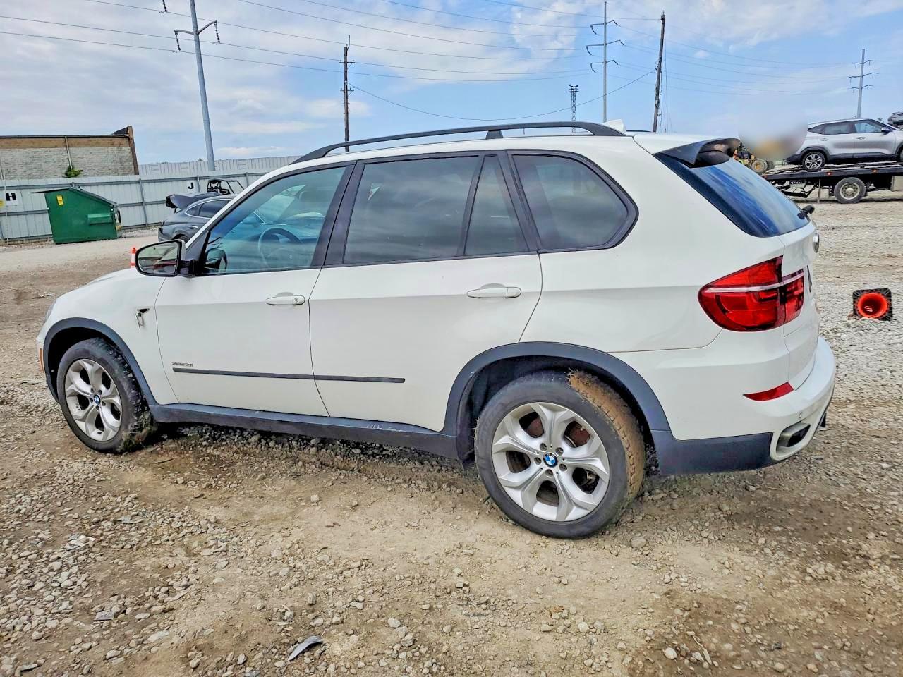 2013 BMW X5 xDrive50I - Фото 2