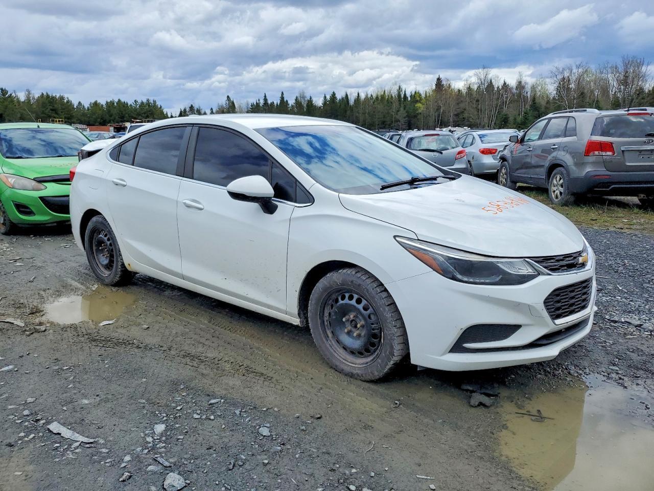 2016 Chevrolet Cruze Lt - Image 4