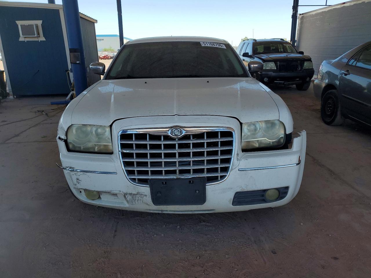 2010 Chrysler 300 Touring - Фото 5