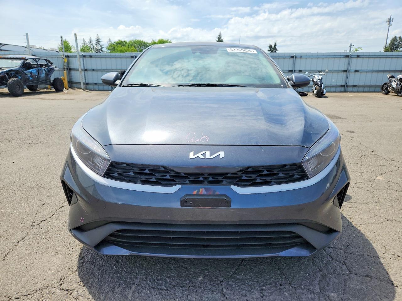 2023 Kia Forte Lxs - Image 5