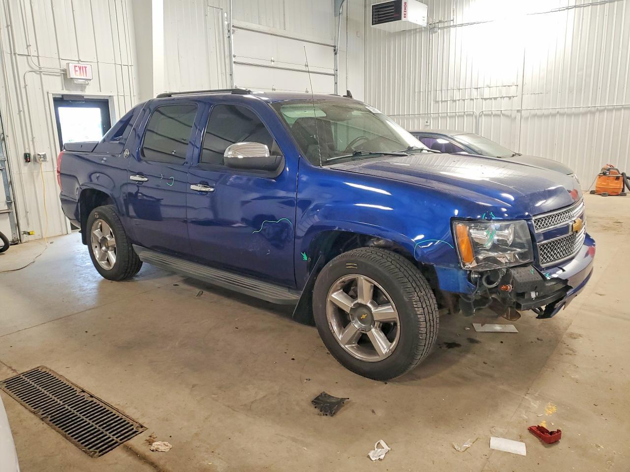 2013 Chevrolet Avalanche Lt - Фото 4