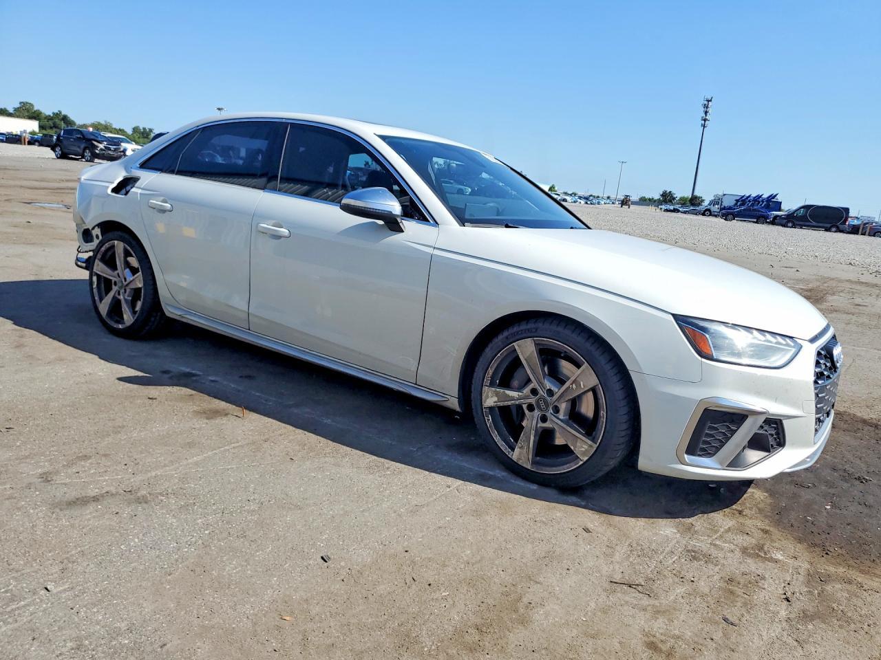 2021 Audi S4 Premium Plus - Фото 4