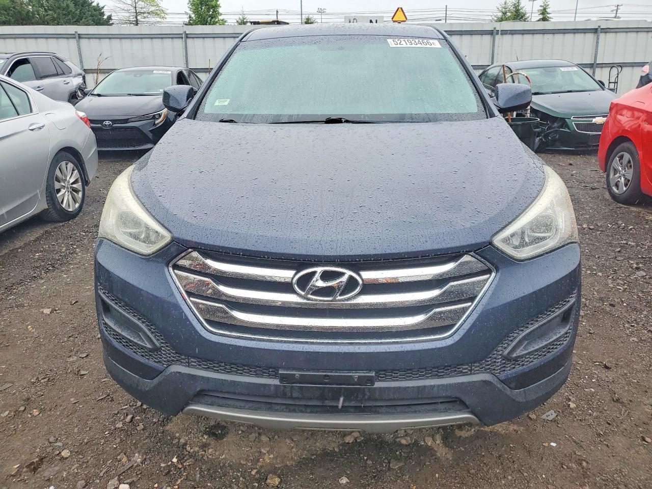 2014 Hyundai Santa Fe Sport 2.4L - Image 5
