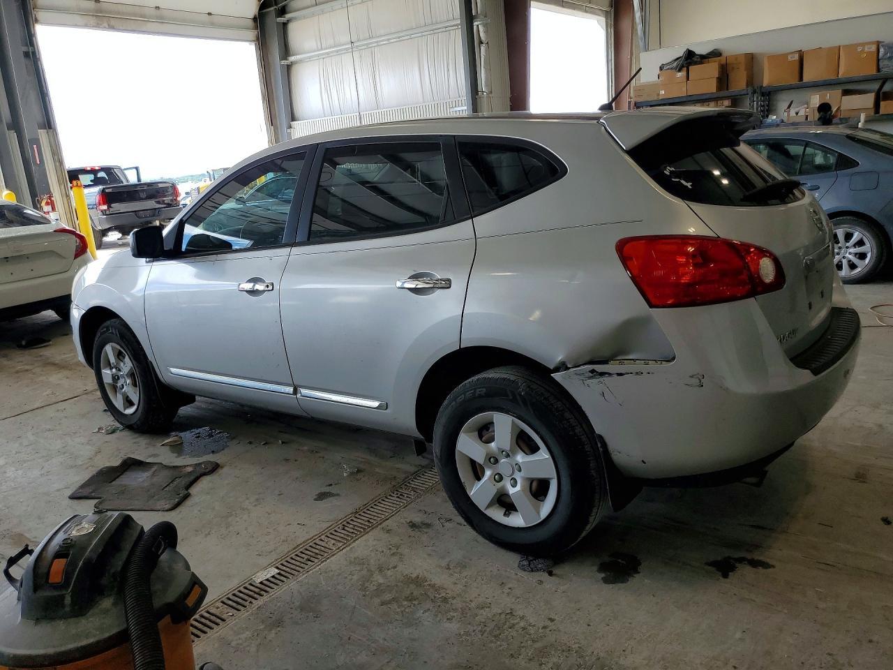 2013 Nissan Rogue - Фото 2