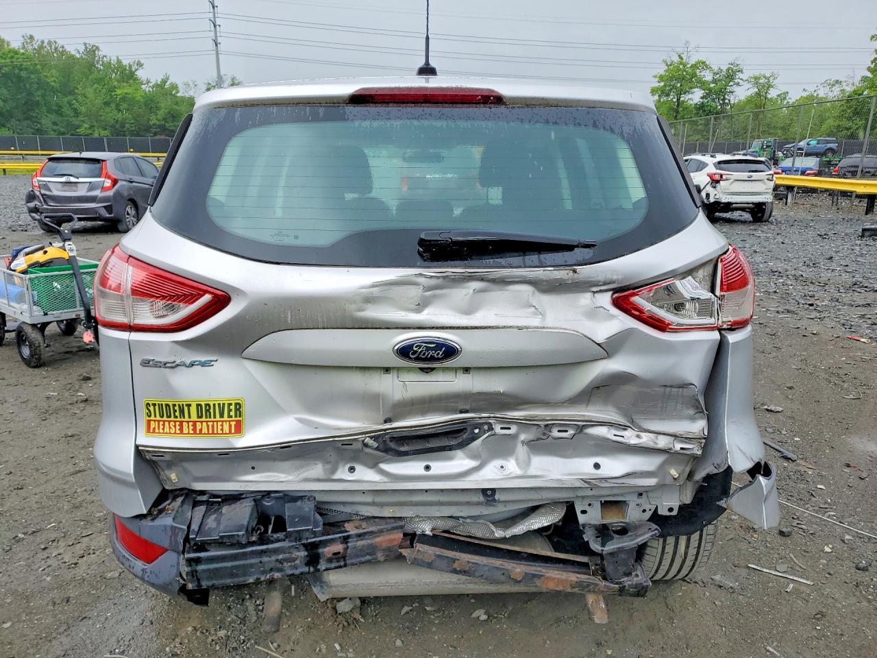 2015 Ford Escape S - Image 6