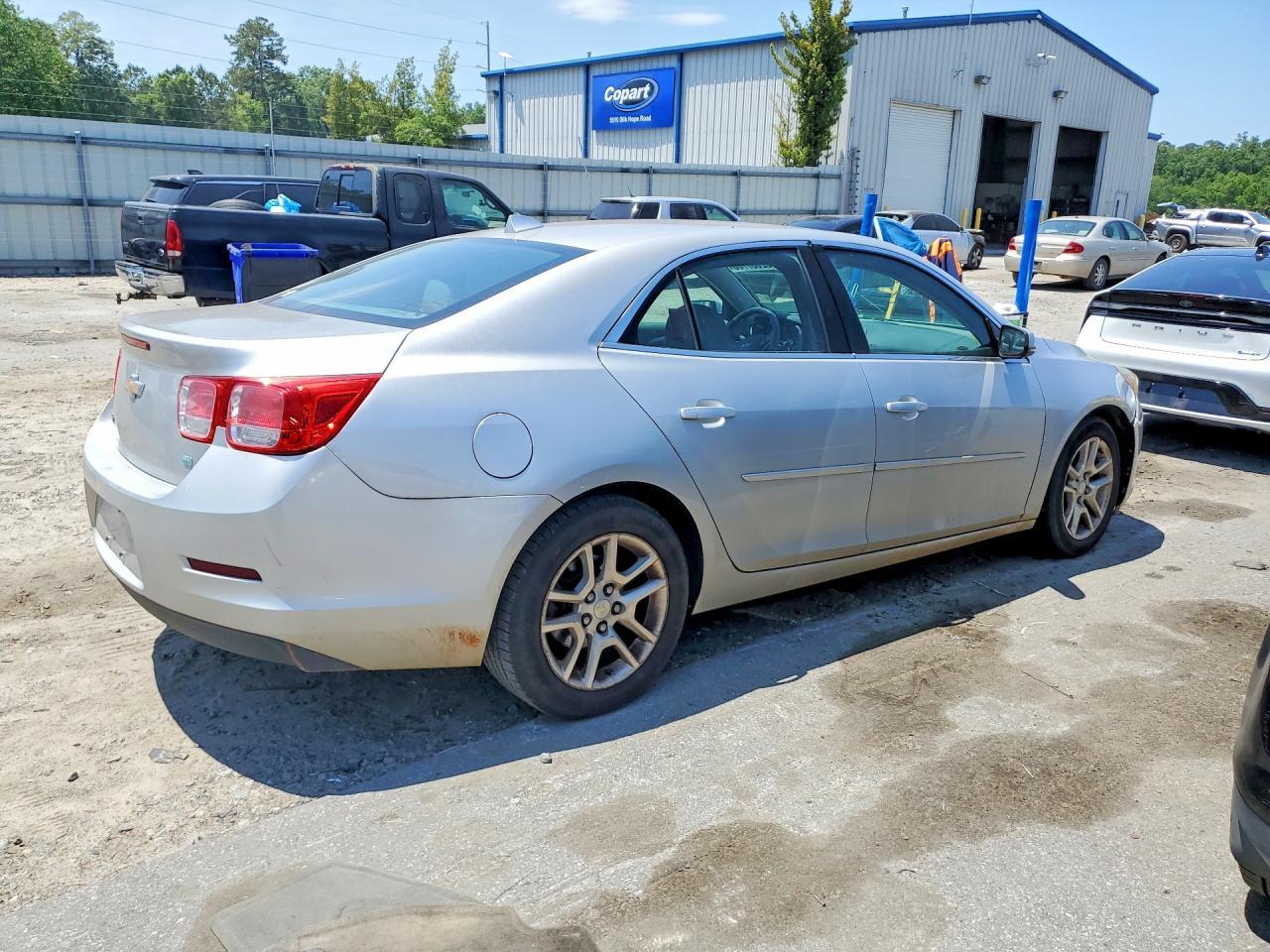 2014 Chevrolet Malibu 1Lt - Image 3