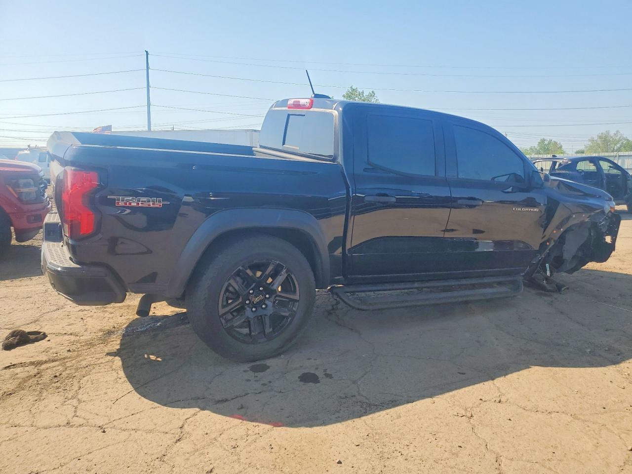 2024 Chevrolet Colorado Trail Boss - Фото 3