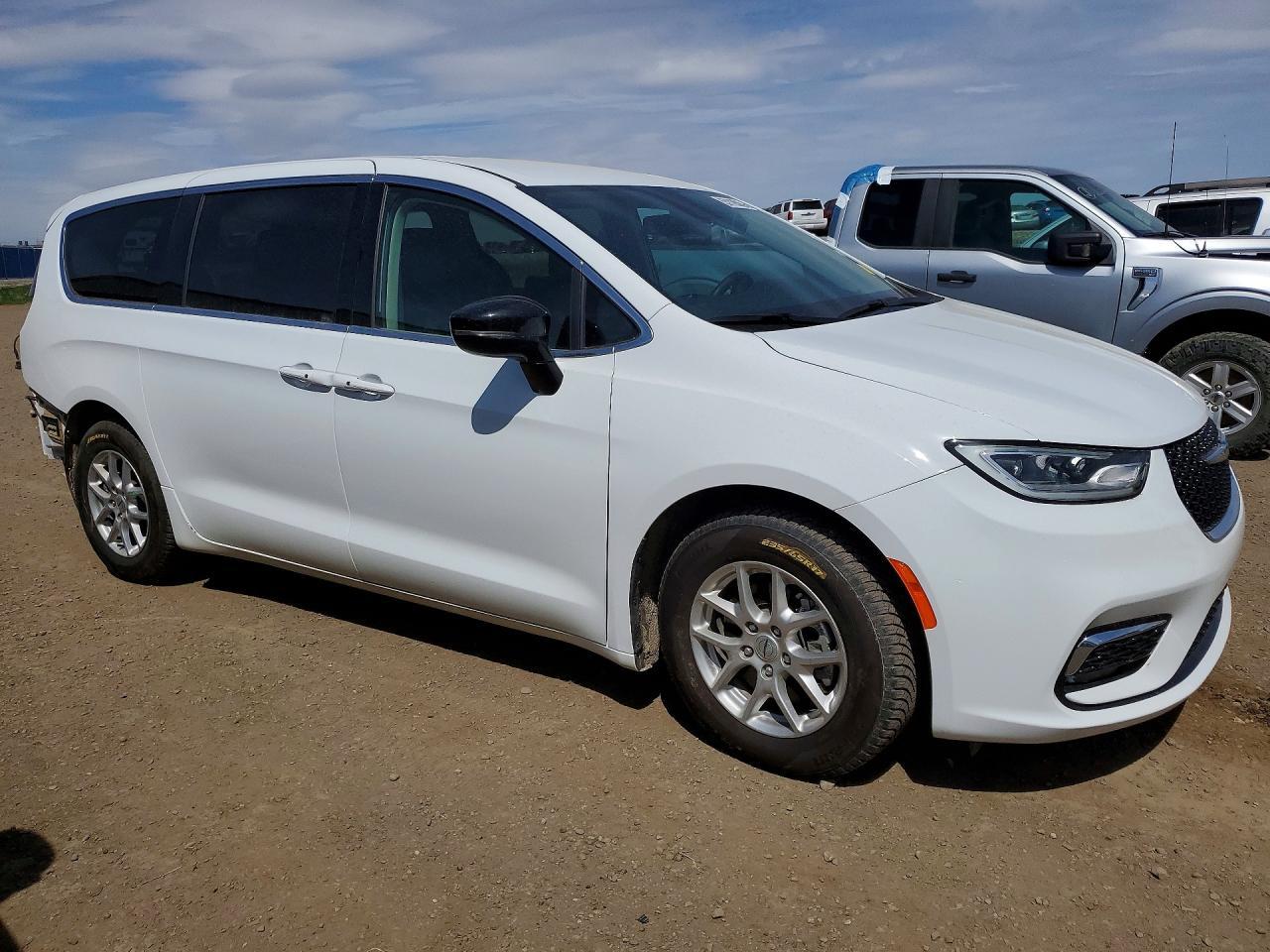 2024 Chrysler Pacifica Touring L - Фото 4