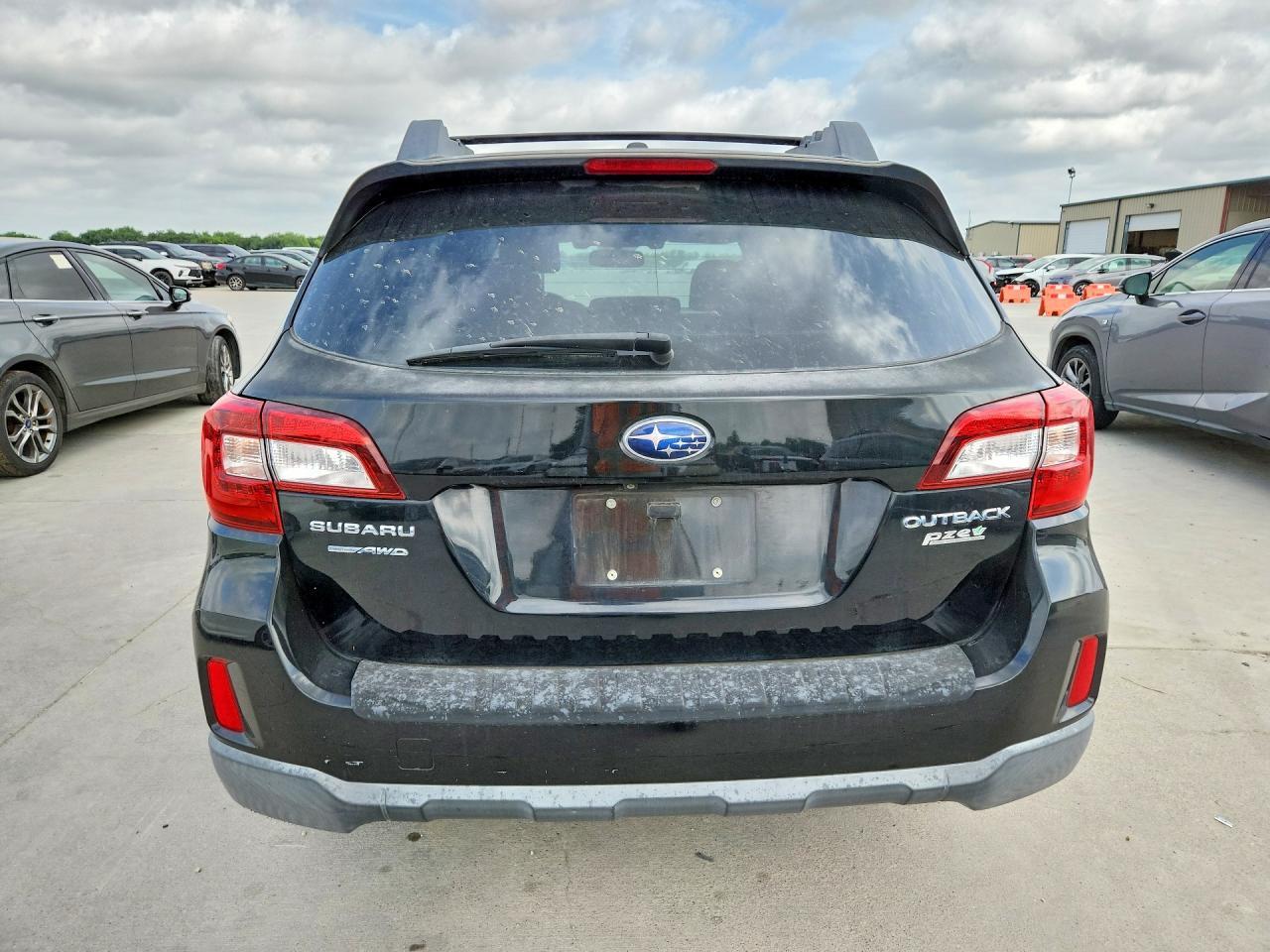 2015 Subaru Outback 2.5I Premium - Image 6