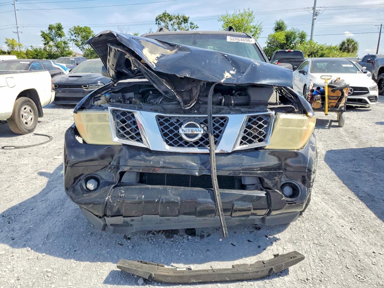 2005 Nissan Pathfinder Xe - Фото 5