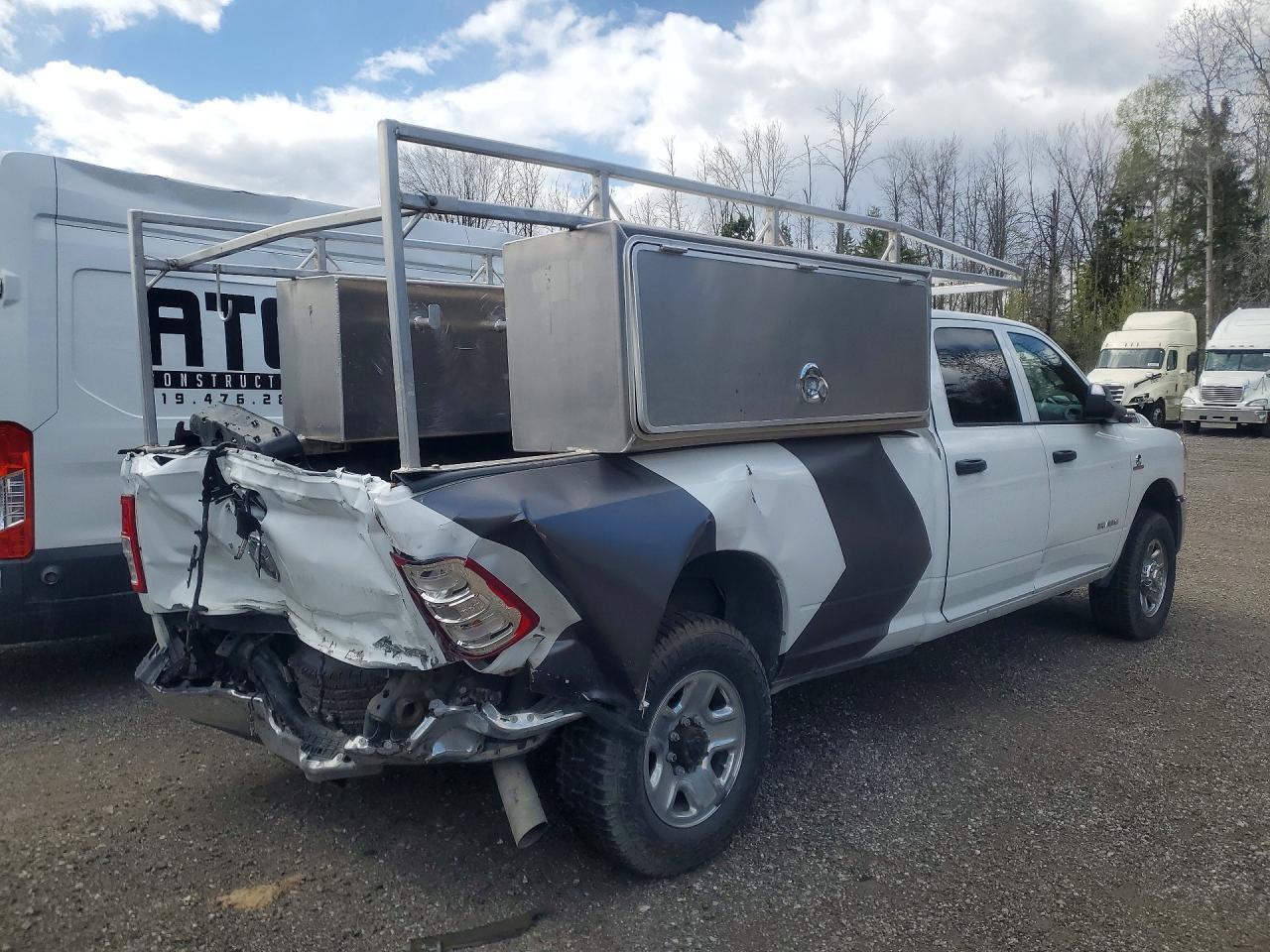 2022 Ram 2500 Tradesman - Фото 3