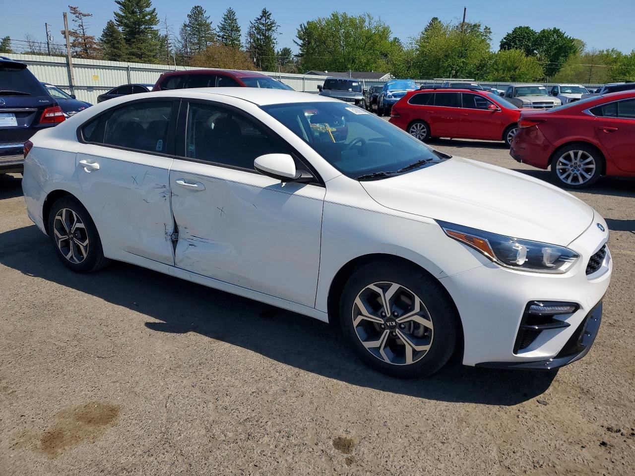 2020 Kia Forte Lxs - Image 4