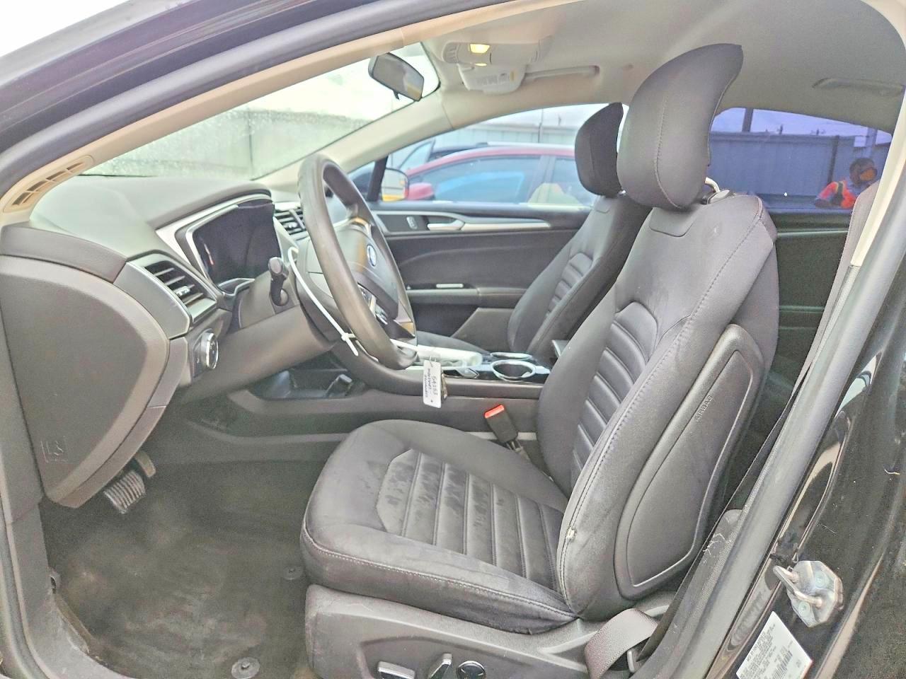 2013 Ford Fusion Se Hybrid - Image 7