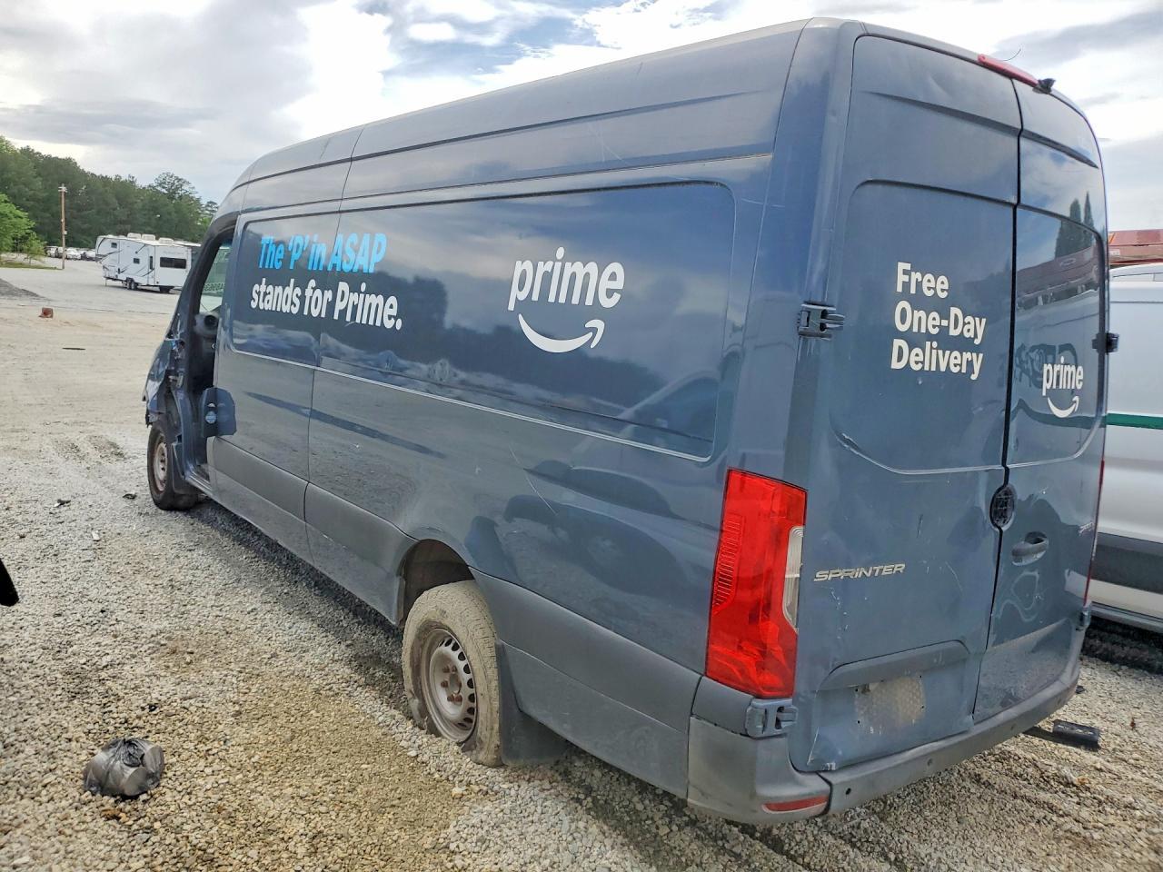 2019 Mercedes Benz Sprinter 2500 Delivery Van - Image 2