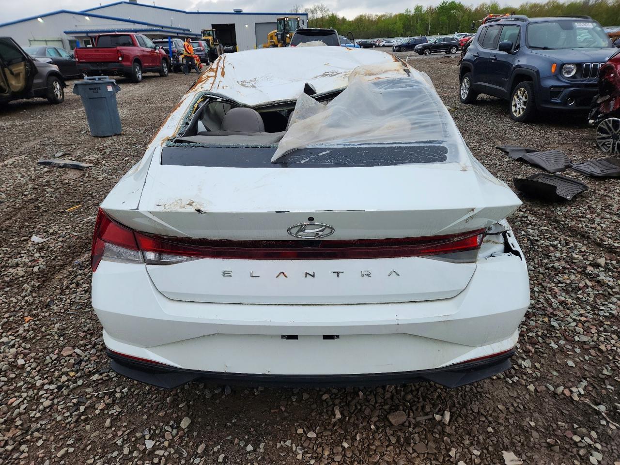 2021 Hyundai Elantra Sel - Image 6