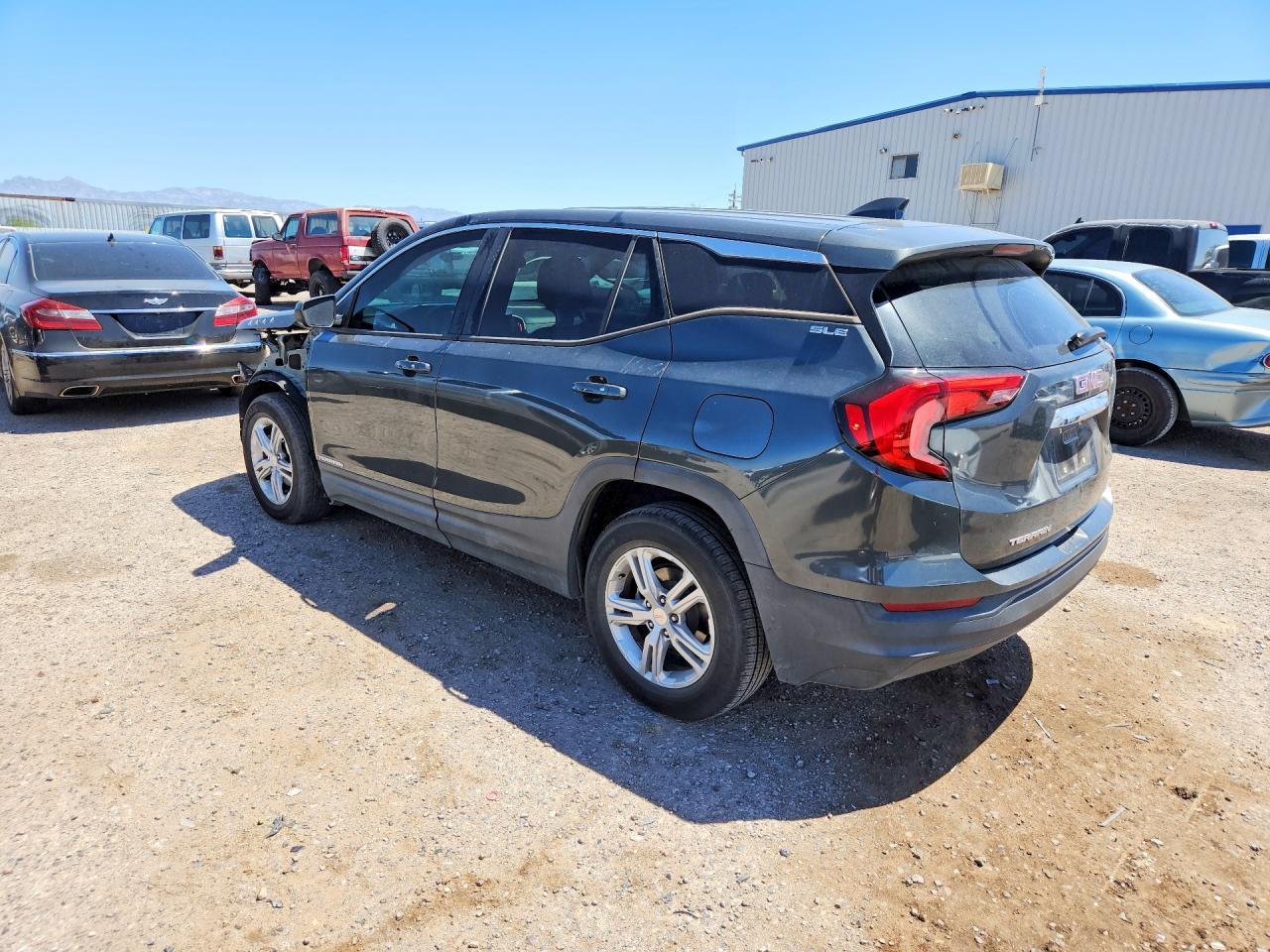 2018 GMC Terrain Sle - Image 2
