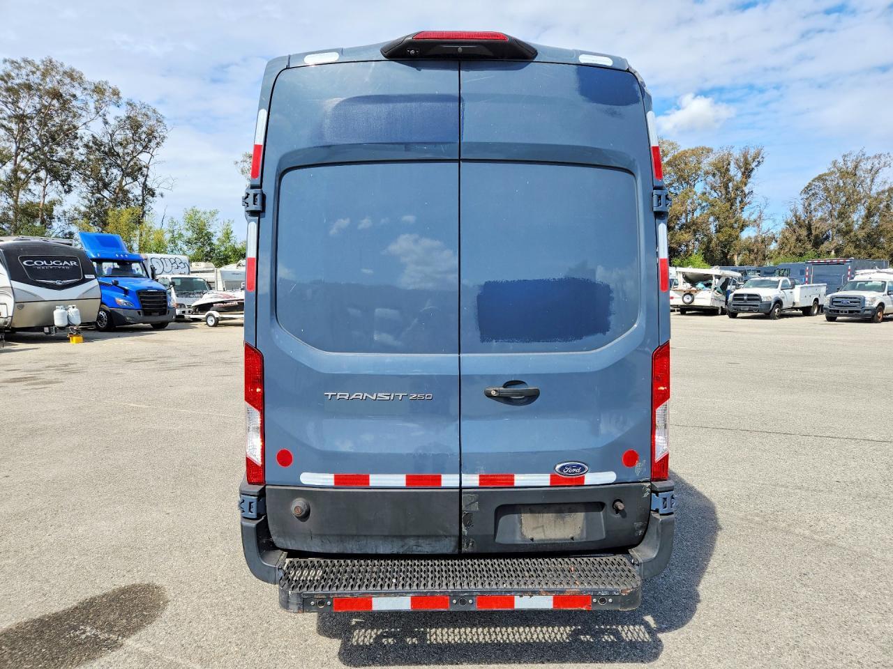 2020 Ford Transit T-250 Cargo ** R & D * Cln Title * Pri Fleet ** - Image 6
