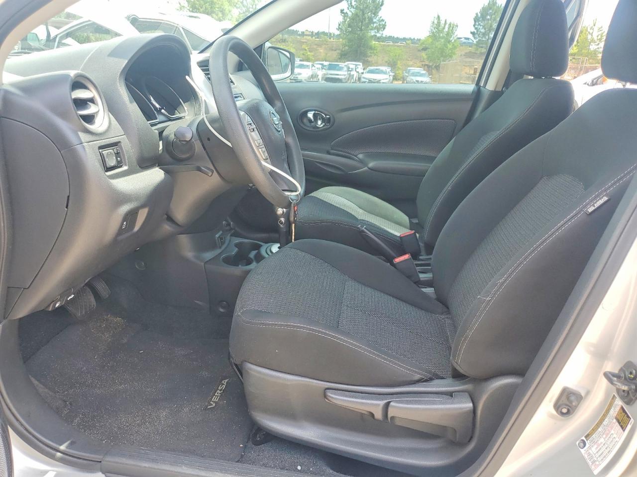 2017 Nissan Versa 1.6 Sv - Image 7