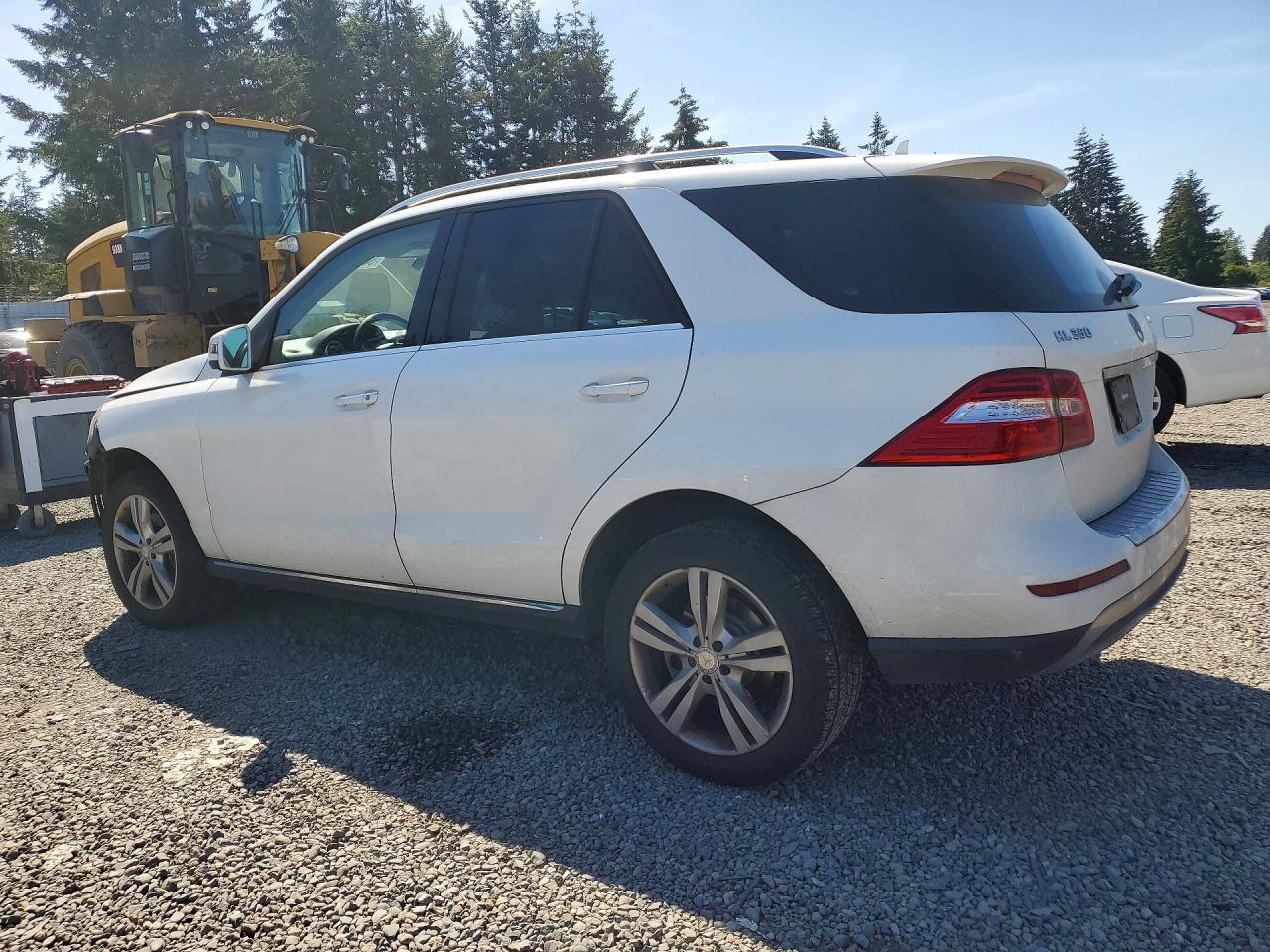 2015 Mercedes-Benz Ml 350 4Matic - Image 2