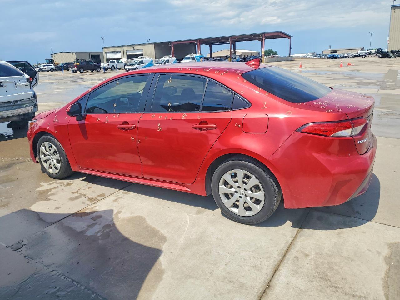 2021 Toyota Corolla Le - Image 2