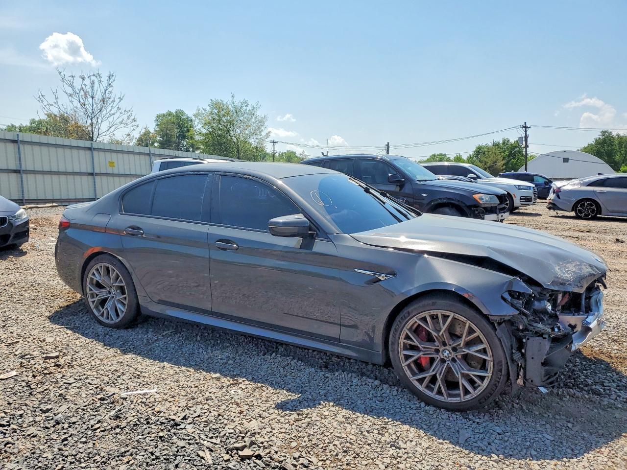 2022 BMW M5 - Фото 4