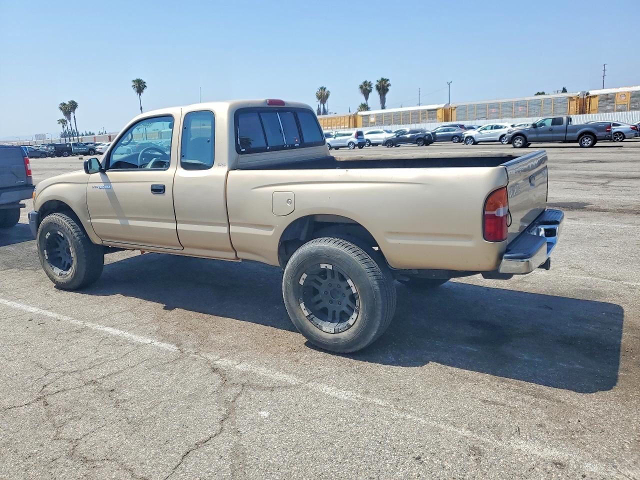 1998 Toyota Tacoma Xtracab - Фото 2