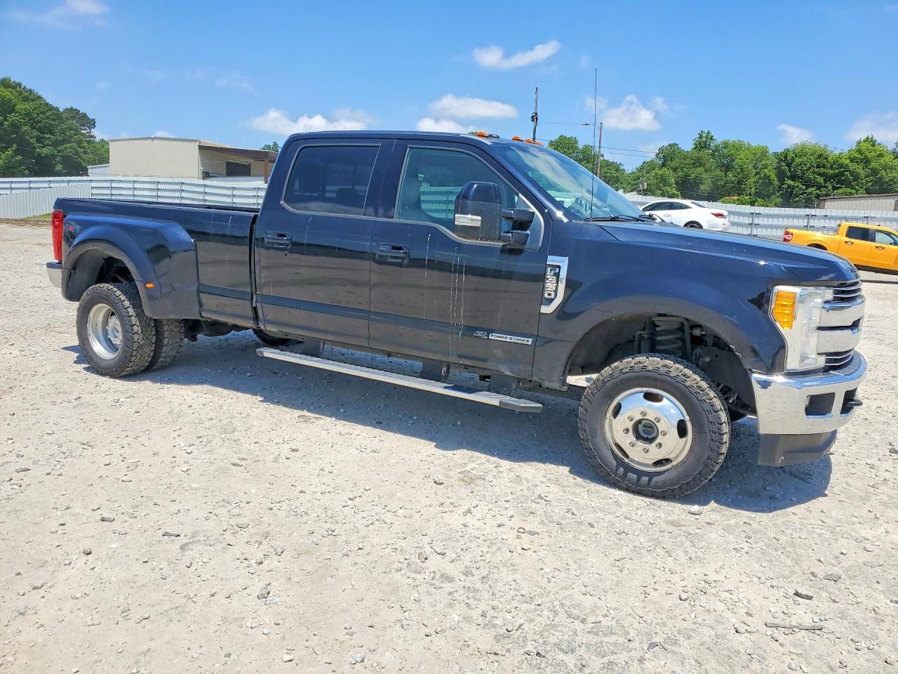 2019 Ford F350 Super Duty - Фото 4