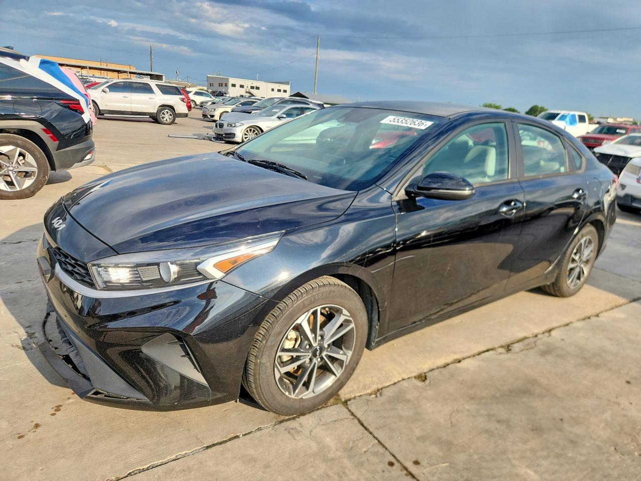 2022 Kia Forte Lxs