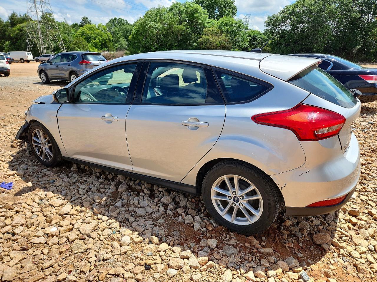 2017 Ford Focus Se - Фото 2