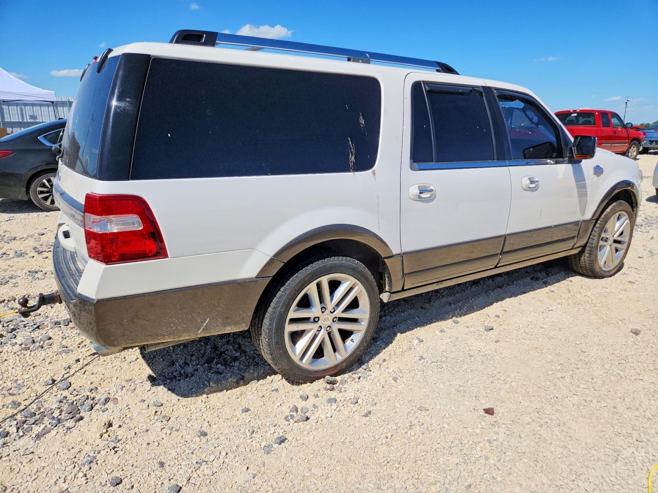 2016 Ford Expedition El Xlt - Фото 3