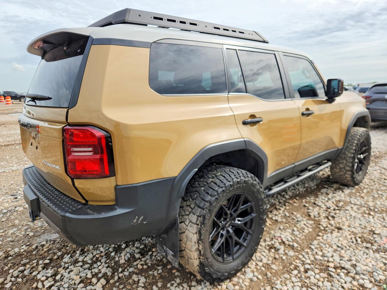 2024 Toyota Land Cruiser First Edition - Фото 3