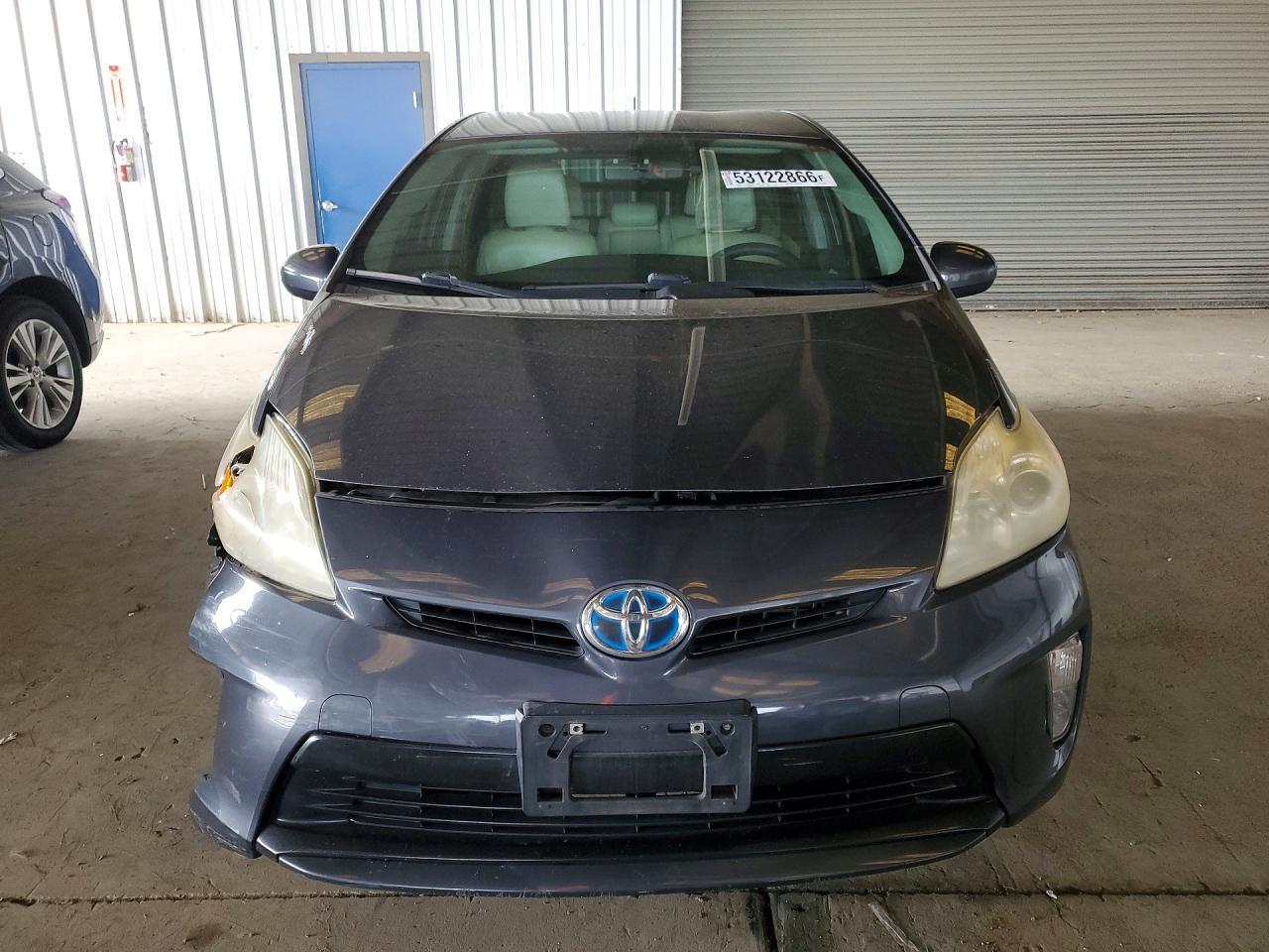 2013 Toyota Prius Two - Image 5