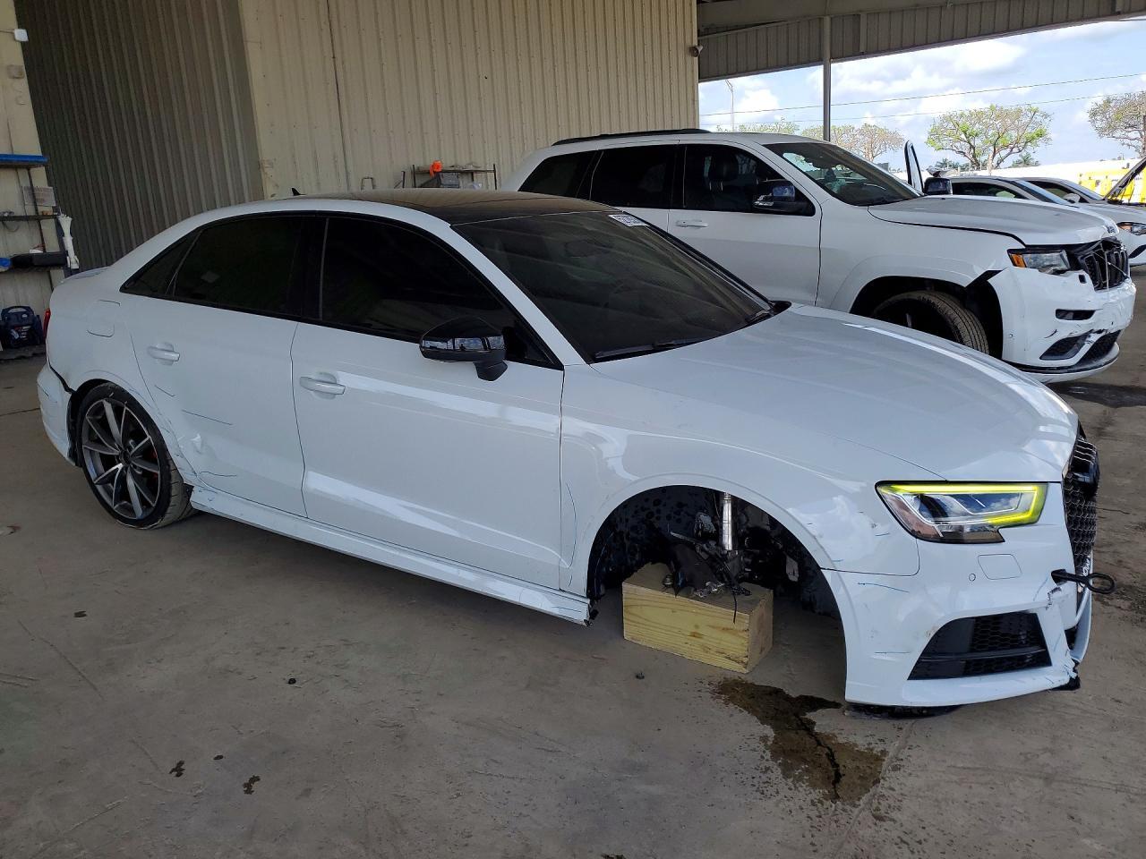 2020 Audi S3 Premium Plus - Фото 4