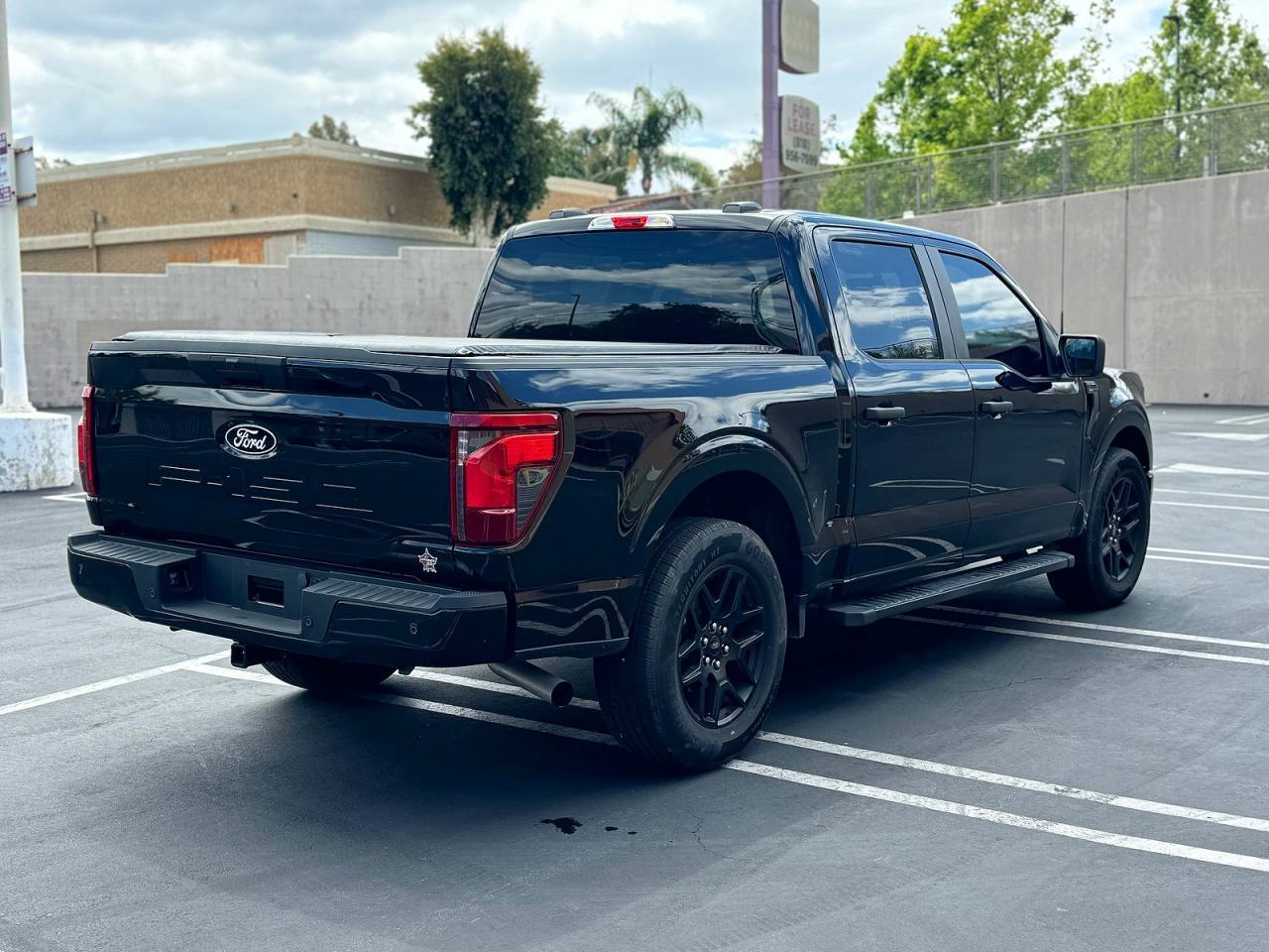 2025 Ford F150 Stx - Image 4