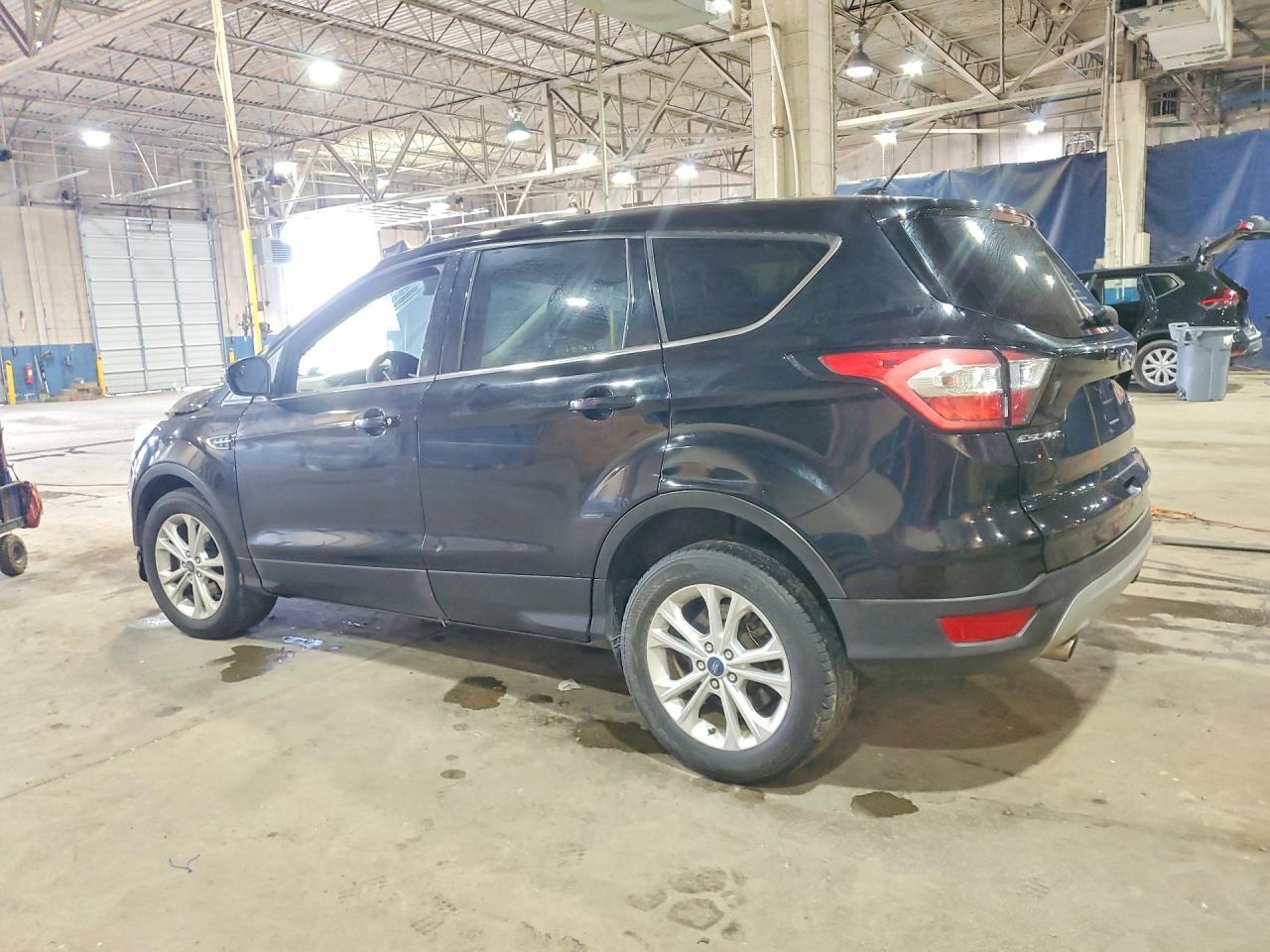 2017 Ford Escape Se - Image 2